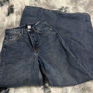 Baggy denim jeans